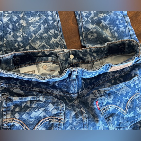 Girls Levi’s - Picture 5 of 6